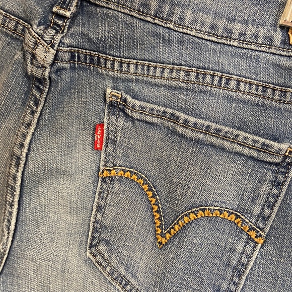 *SOLD* Levi's 505 Straight Leg Jeans - Picture 3 of 5